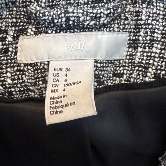 H&M Womens Black & White Tweed Blazer Jacket Size 4 Polyester Blend Hook Closure - Picture 3 of 7
